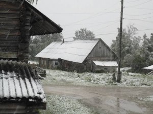 Снег в конце июня. Архангельская область.